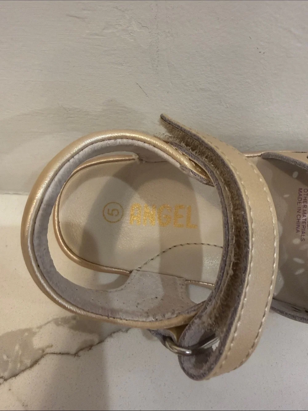 Angel Baby Hanna Floral Sandals in Champagne Size 5